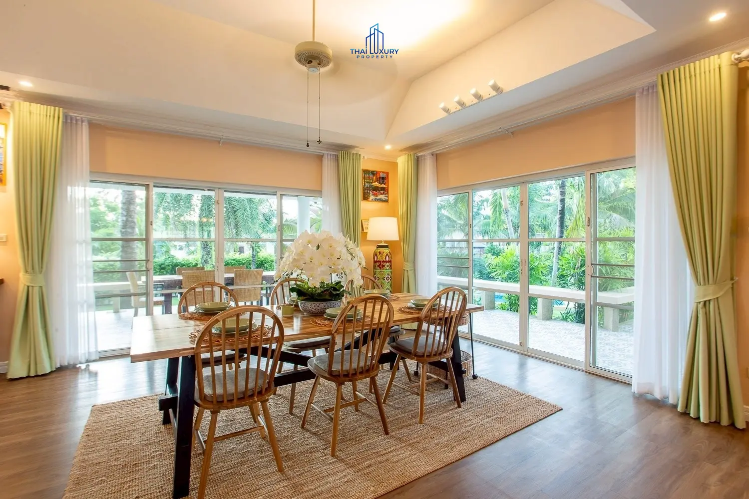 ขายวิลล่าสระว่ายน้ำสุดหรู สไตล์โมเดิร์น ที่ Smart House Valley หัวหิน