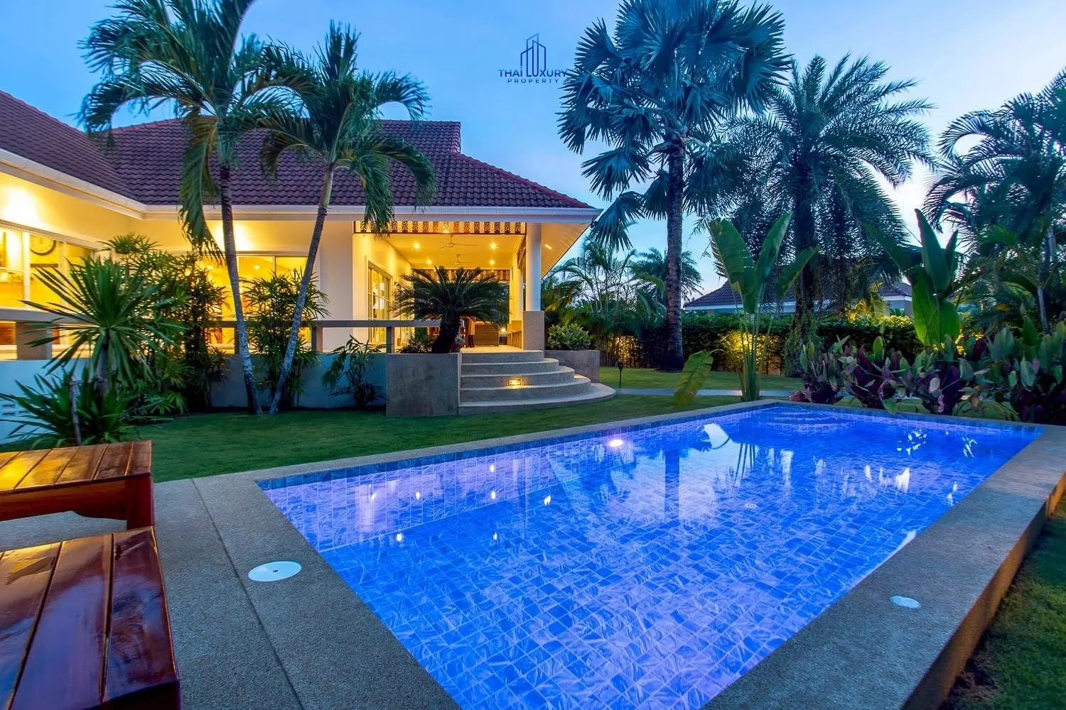 ขายวิลล่าสระว่ายน้ำสุดหรู สไตล์โมเดิร์น ที่ Smart House Valley หัวหิน
