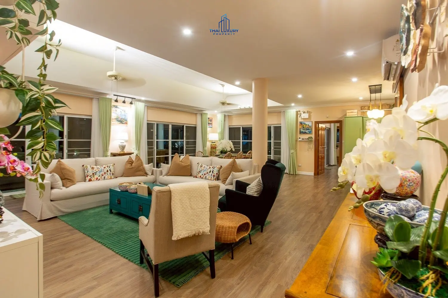 ขายวิลล่าสระว่ายน้ำสุดหรู สไตล์โมเดิร์น ที่ Smart House Valley หัวหิน