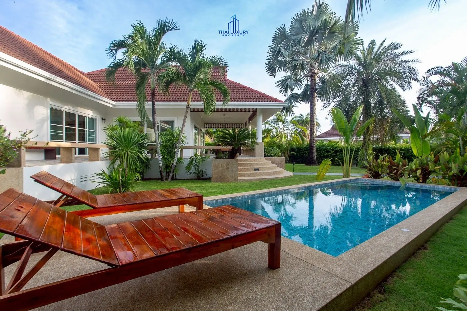 ขายวิลล่าสระว่ายน้ำสุดหรู สไตล์โมเดิร์น ที่ Smart House Valley หัวหิน