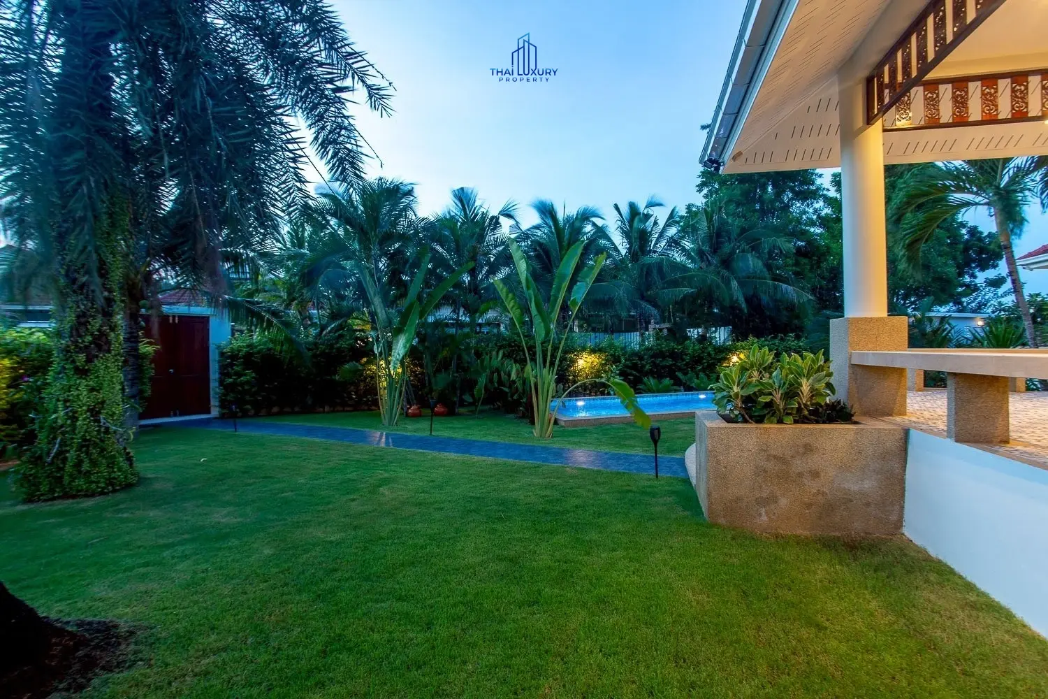 ขายวิลล่าสระว่ายน้ำสุดหรู สไตล์โมเดิร์น ที่ Smart House Valley หัวหิน