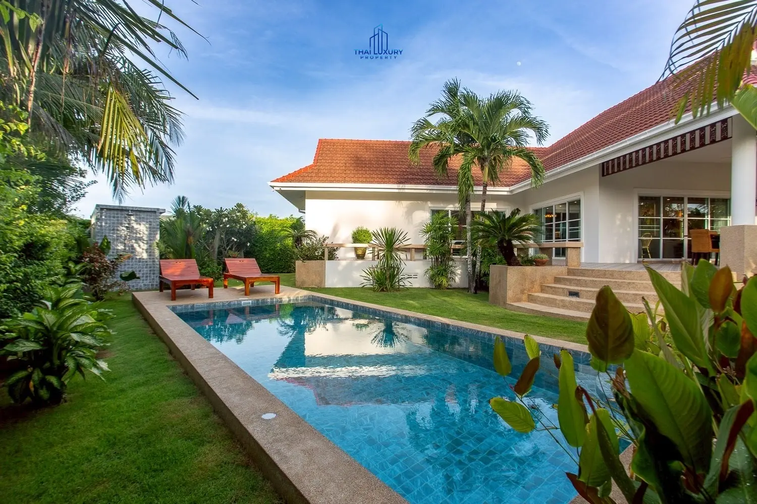 ขายวิลล่าสระว่ายน้ำสุดหรู สไตล์โมเดิร์น ที่ Smart House Valley หัวหิน