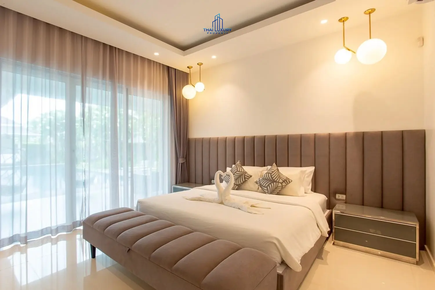 วิลล่าสระว่ายน้ำสุดหรู 3 ห้องนอน ให้เช่า ที่ The Clouds หัวหิน – ชะอำ
