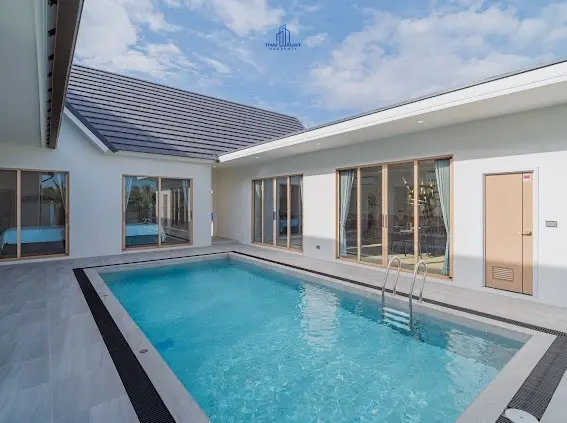 ขายวิลล่าสระว่ายน้ำสไตล์นอร์ดิกใหม่เอี่ยม 5 ห้องนอน สำหรับขาย ที่ TALAYCATION หัวหิน – ปราณบุรี