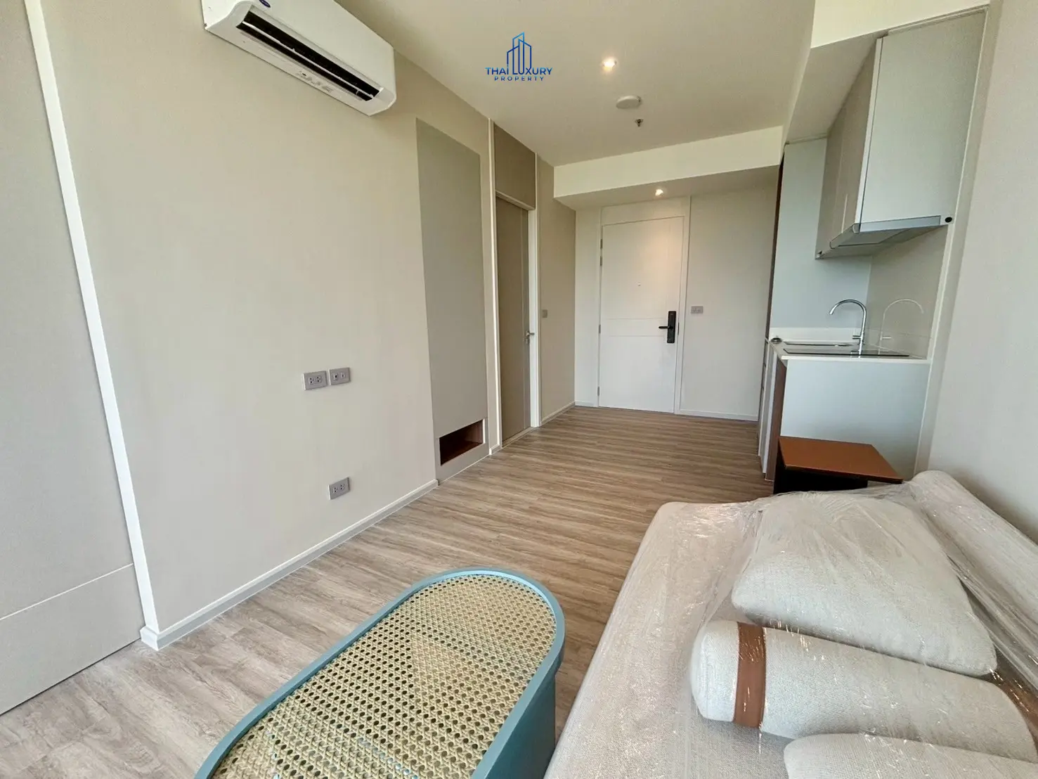 คอนโดหรูใหม่เอี่ยม 1 ห้องนอน เห็นวิวทะเล ที่ VEHHA HUA HIN