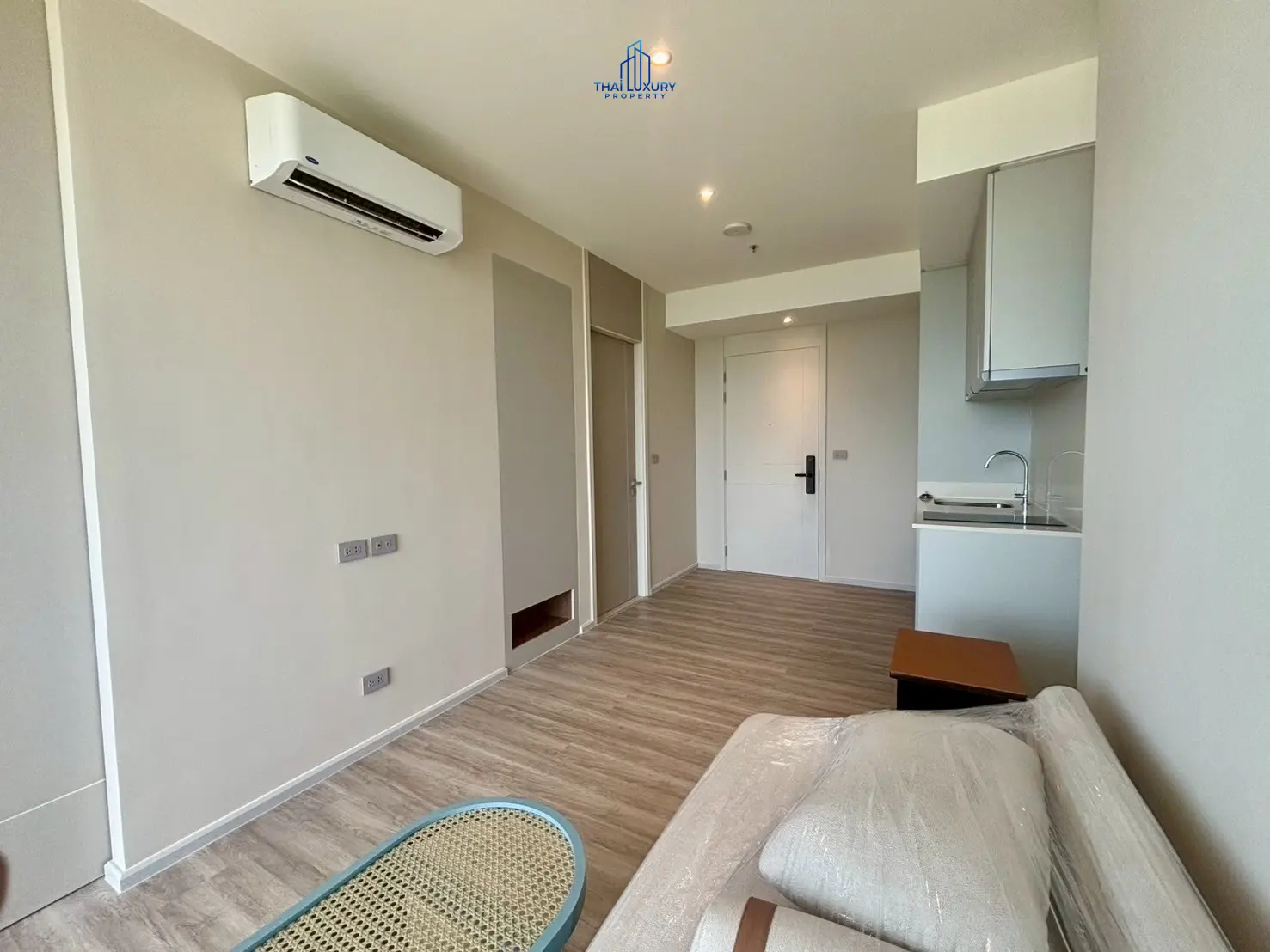 คอนโดหรูใหม่เอี่ยม 1 ห้องนอน เห็นวิวทะเล ที่ VEHHA HUA HIN