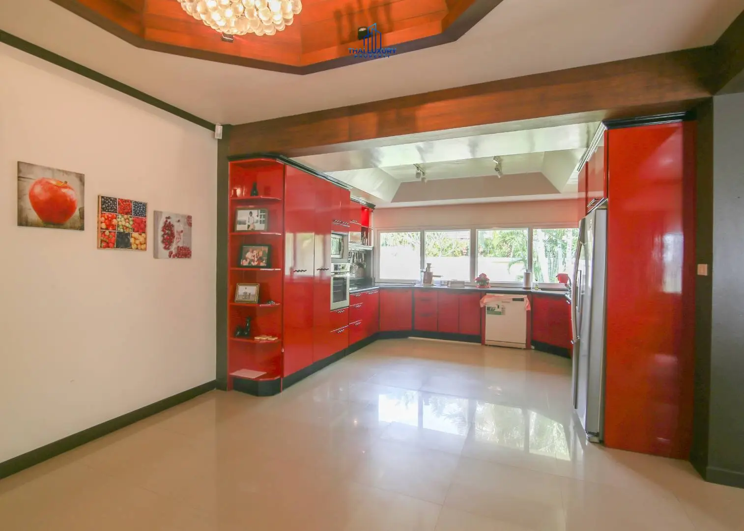 วิลล่าหรู 4 ห้องนอน พร้อมสระว่ายน้ำส่วนตัว ที่ Palm Hills Golf Course ชะอำ – หัวหิน