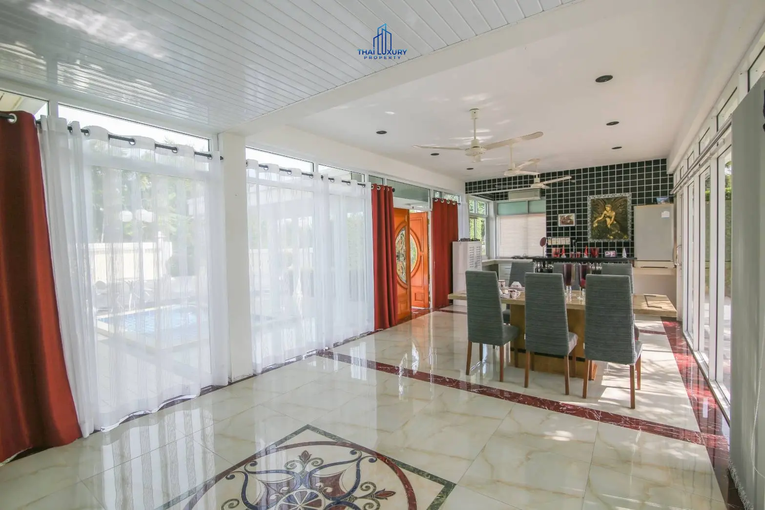 วิลล่าหรู 4 ห้องนอน พร้อมสระว่ายน้ำส่วนตัว ที่ Palm Hills Golf Course ชะอำ – หัวหิน