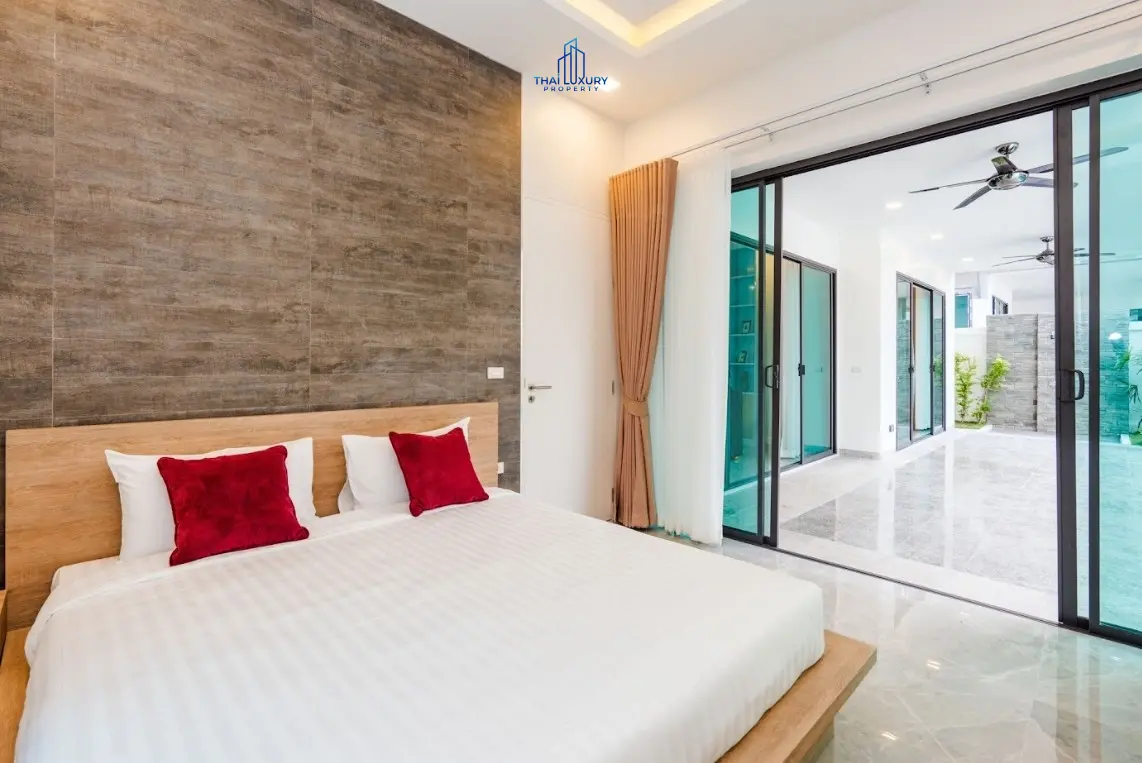 วิลล่าสระว่ายน้ำสุดหรู 3 ห้องนอนสุดสวย ที่ Plumeria Pool Villa หัวหิน - ชะอำ