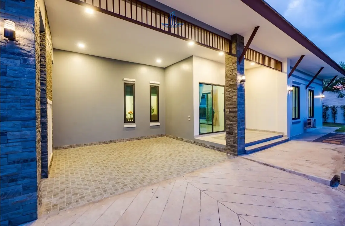 วิลล่าสระว่ายน้ำสุดหรู 3 ห้องนอนสุดสวย ที่ Plumeria Pool Villa หัวหิน - ชะอำ