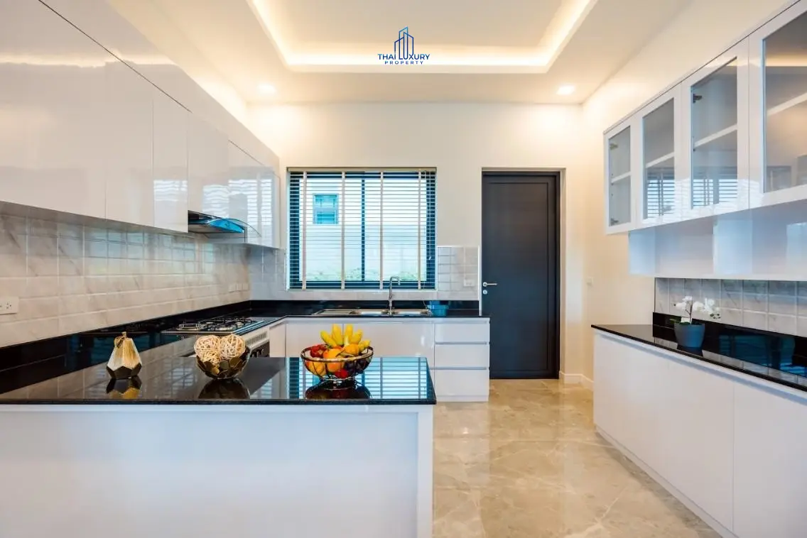 วิลล่าสระว่ายน้ำสุดหรู 3 ห้องนอนสุดสวย ที่ Plumeria Pool Villa หัวหิน - ชะอำ