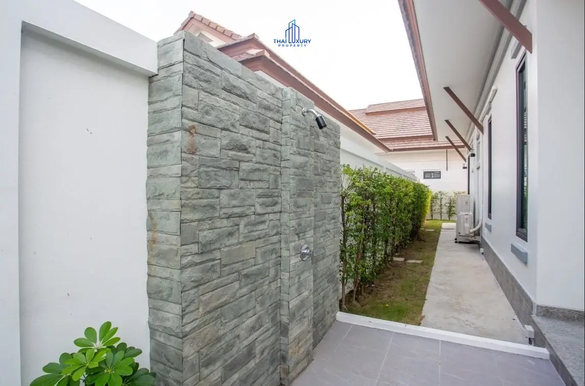 วิลล่าสระว่ายน้ำสุดหรู 3 ห้องนอนสุดสวย ที่ Plumeria Pool Villa หัวหิน - ชะอำ