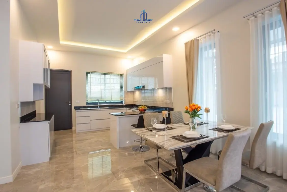 วิลล่าสระว่ายน้ำสุดหรู 3 ห้องนอนสุดสวย ที่ Plumeria Pool Villa หัวหิน - ชะอำ