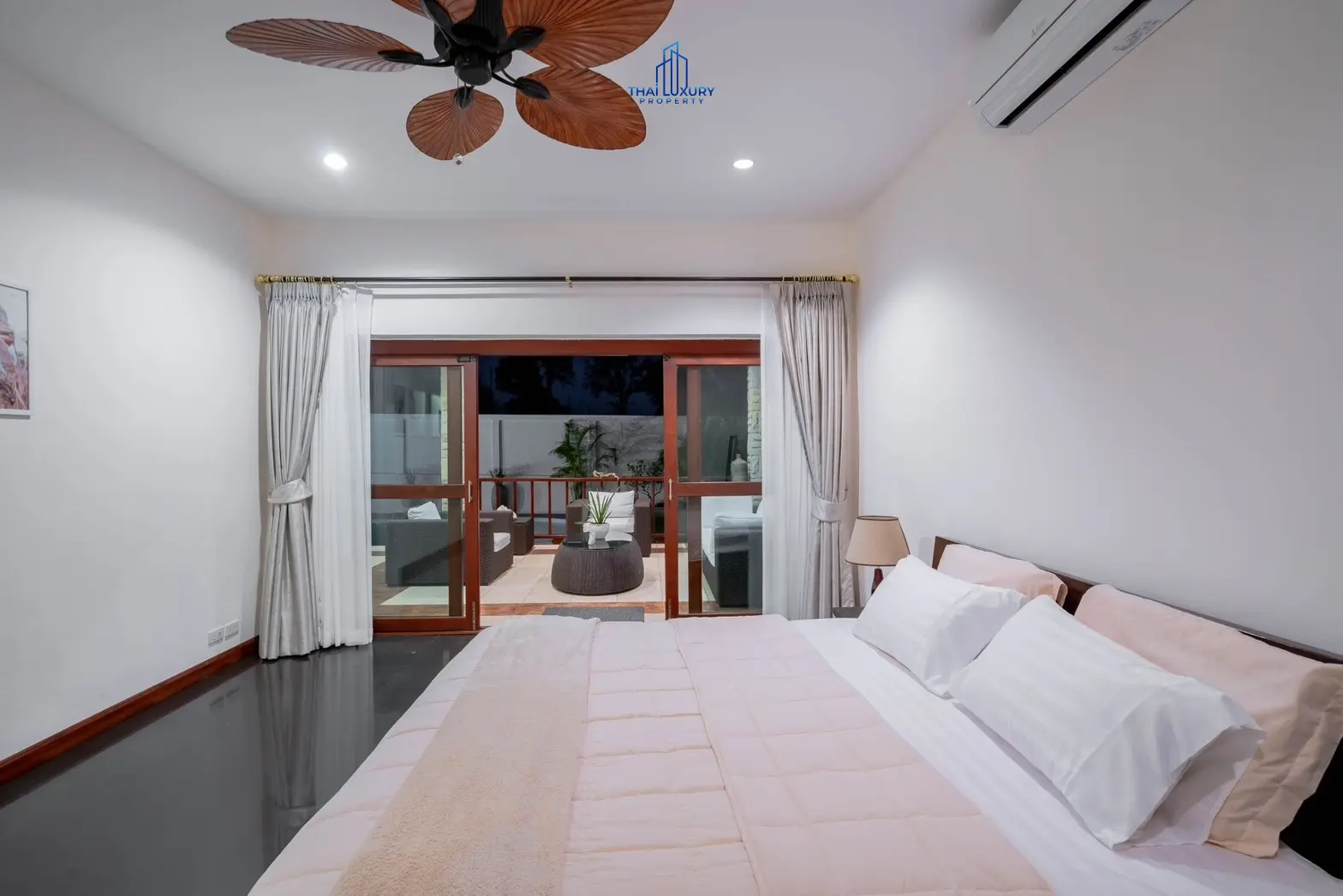 วิลล่าสระว่ายน้ำสไตล์โมเดิร์น 3 ห้องนอน ที่ Golf Village หัวหิน – ขาย