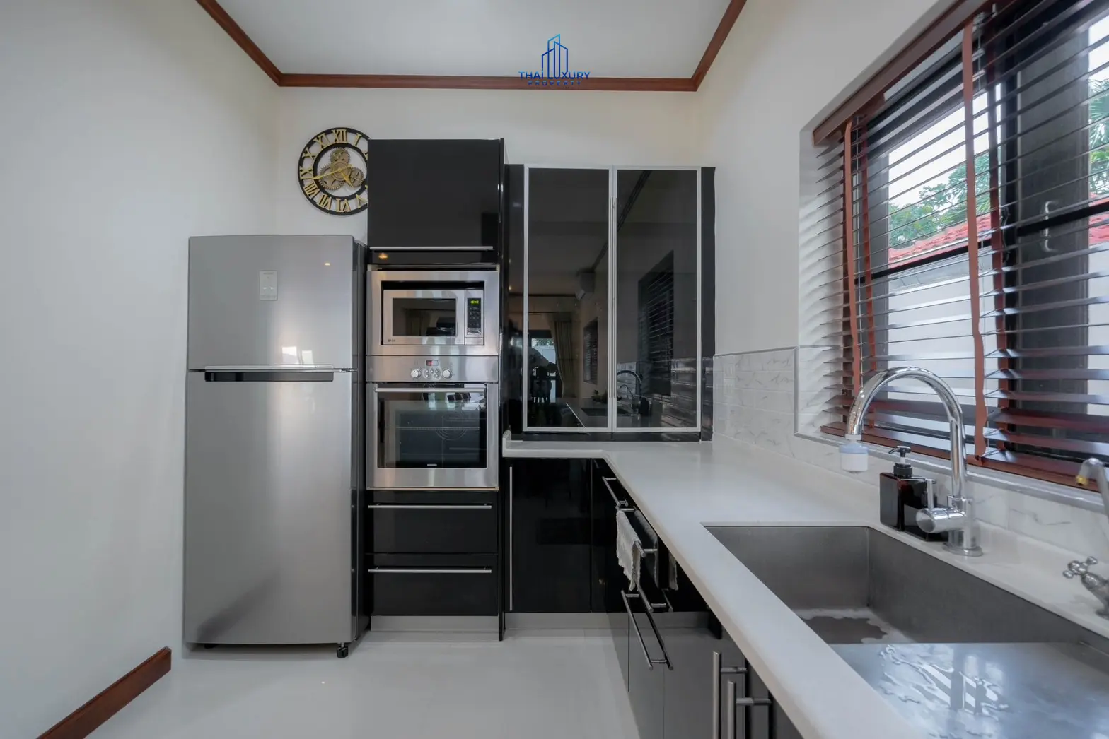 วิลล่าสระว่ายน้ำสไตล์โมเดิร์น 3 ห้องนอน ที่ Golf Village หัวหิน – ขาย