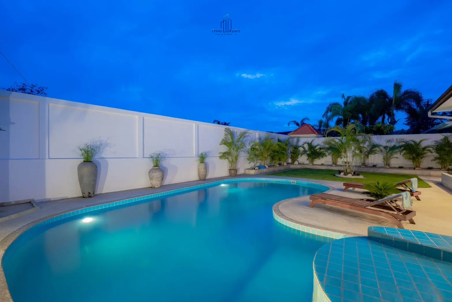 วิลล่าสระว่ายน้ำสไตล์โมเดิร์น 3 ห้องนอน ที่ Golf Village หัวหิน – ขาย