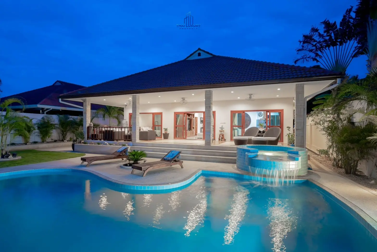 วิลล่าสระว่ายน้ำสไตล์โมเดิร์น 3 ห้องนอน ที่ Golf Village หัวหิน – ขาย