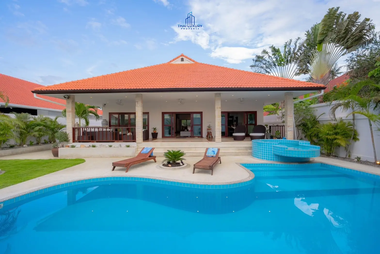 วิลล่าสระว่ายน้ำสไตล์โมเดิร์น 3 ห้องนอน ที่ Golf Village หัวหิน – ขาย