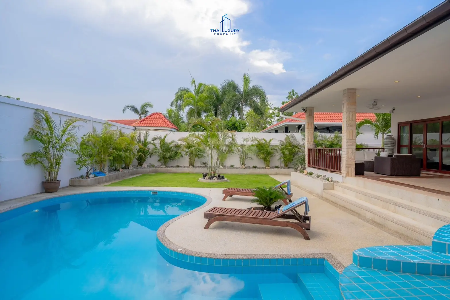 วิลล่าสระว่ายน้ำสไตล์โมเดิร์น 3 ห้องนอน ที่ Golf Village หัวหิน – ขาย