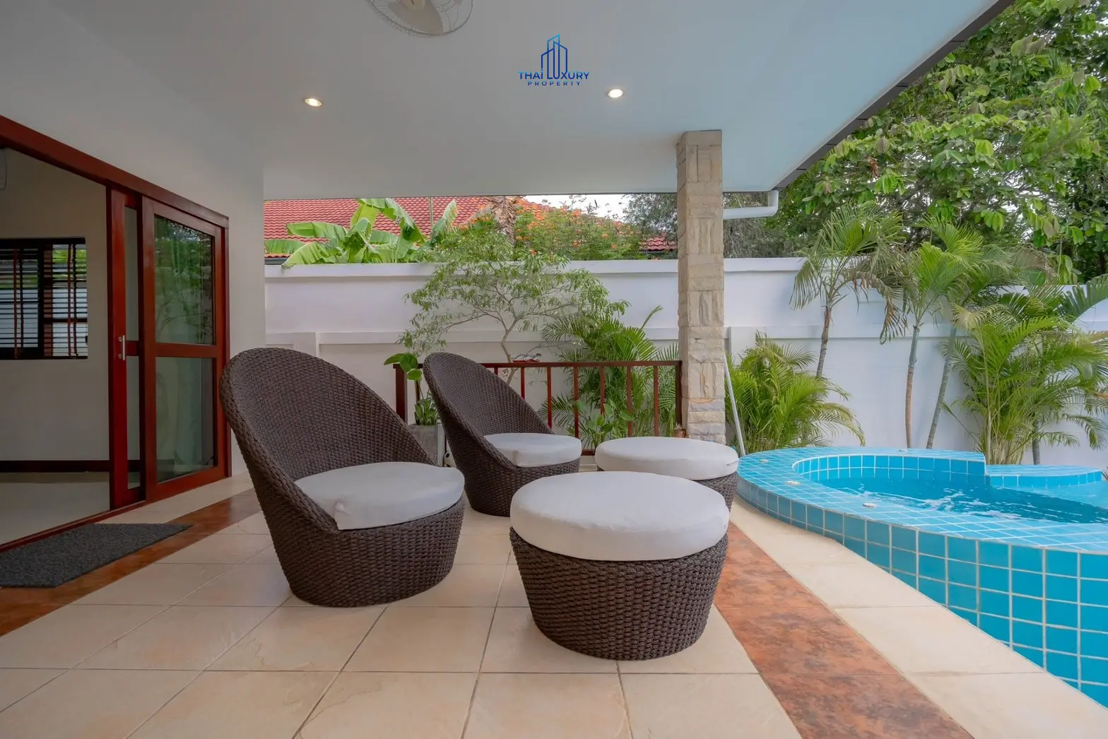 วิลล่าสระว่ายน้ำสไตล์โมเดิร์น 3 ห้องนอน ที่ Golf Village หัวหิน – ขาย