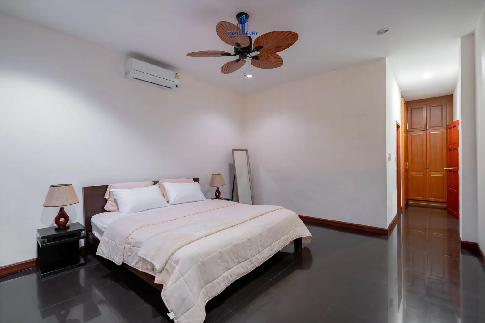 วิลล่าสระว่ายน้ำสไตล์โมเดิร์น 3 ห้องนอน ที่ Golf Village หัวหิน – ขาย