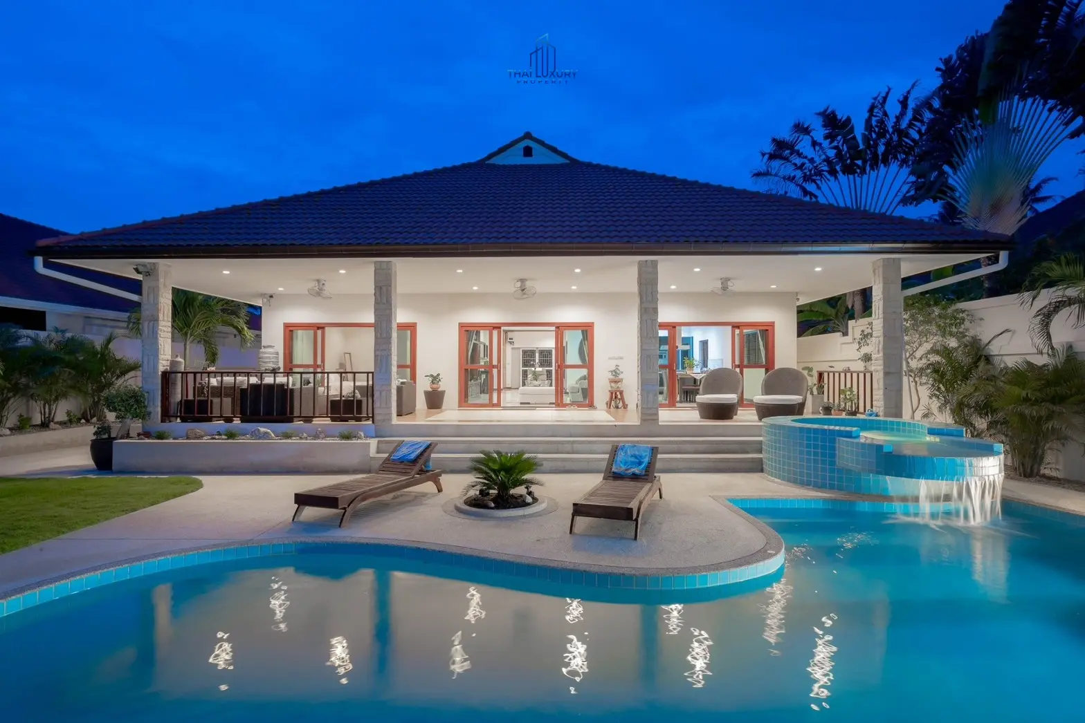 วิลล่าสระว่ายน้ำสไตล์โมเดิร์น 3 ห้องนอน ที่ Golf Village หัวหิน – ขาย