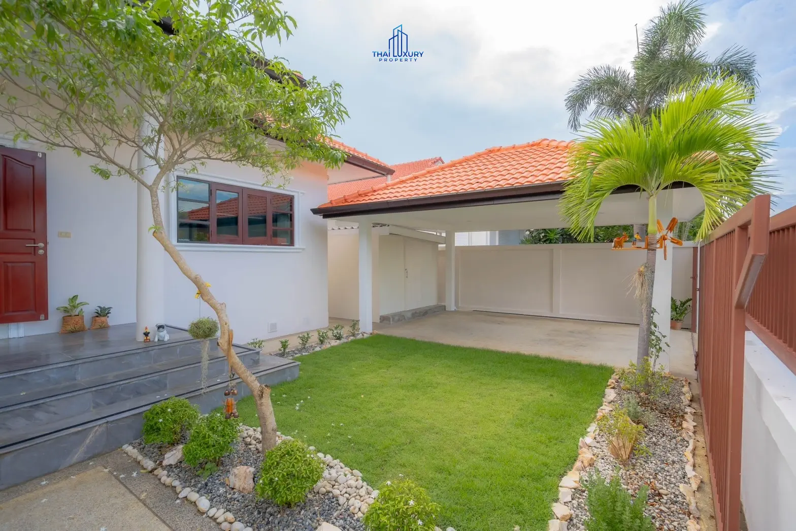 วิลล่าสระว่ายน้ำสไตล์โมเดิร์น 3 ห้องนอน ที่ Golf Village หัวหิน – ขาย