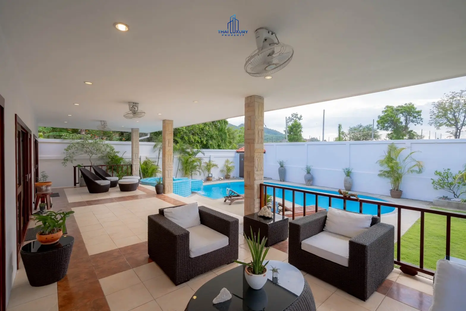 วิลล่าสระว่ายน้ำสไตล์โมเดิร์น 3 ห้องนอน ที่ Golf Village หัวหิน – ขาย