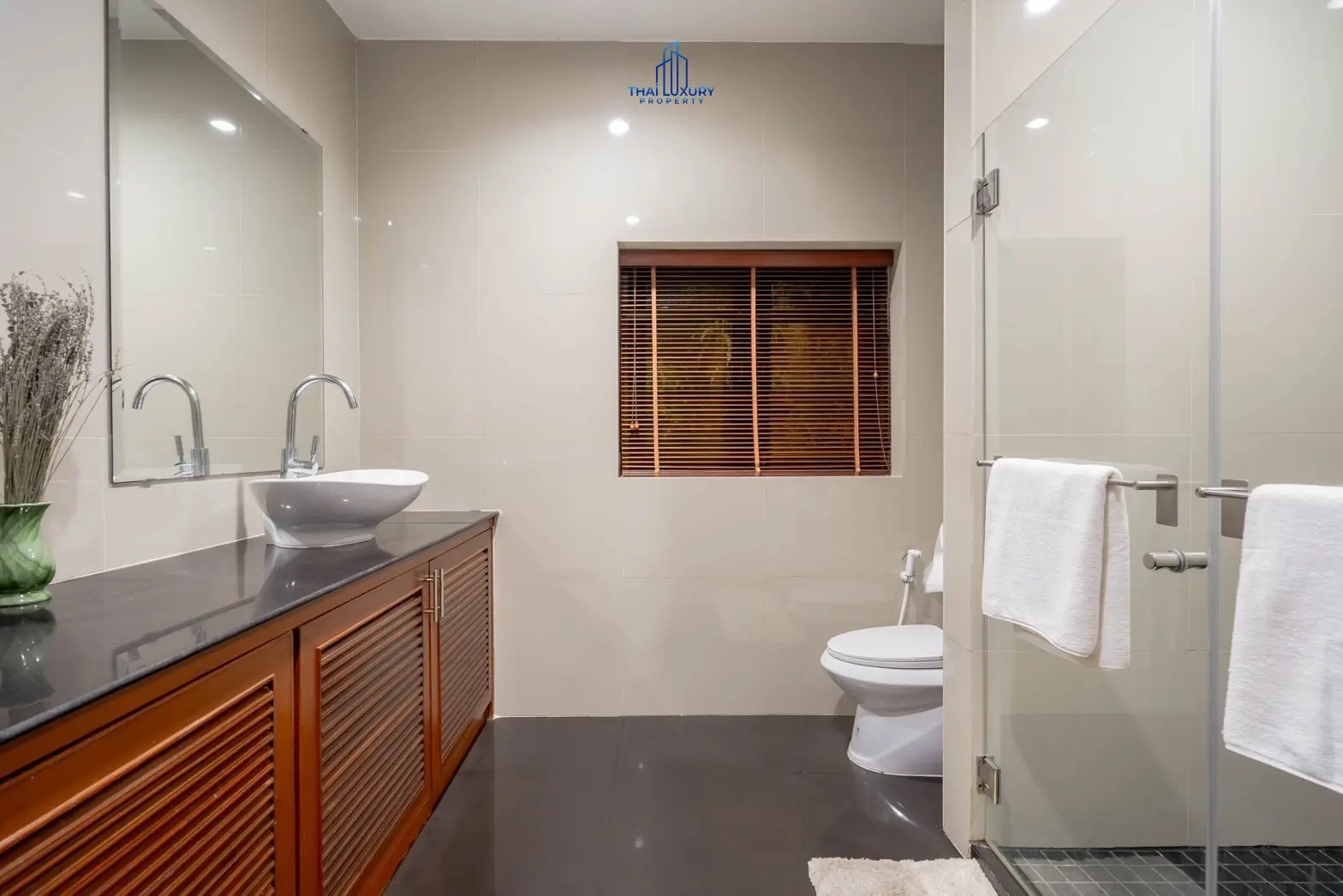 วิลล่าสระว่ายน้ำสไตล์โมเดิร์น 3 ห้องนอน ที่ Golf Village หัวหิน – ขาย