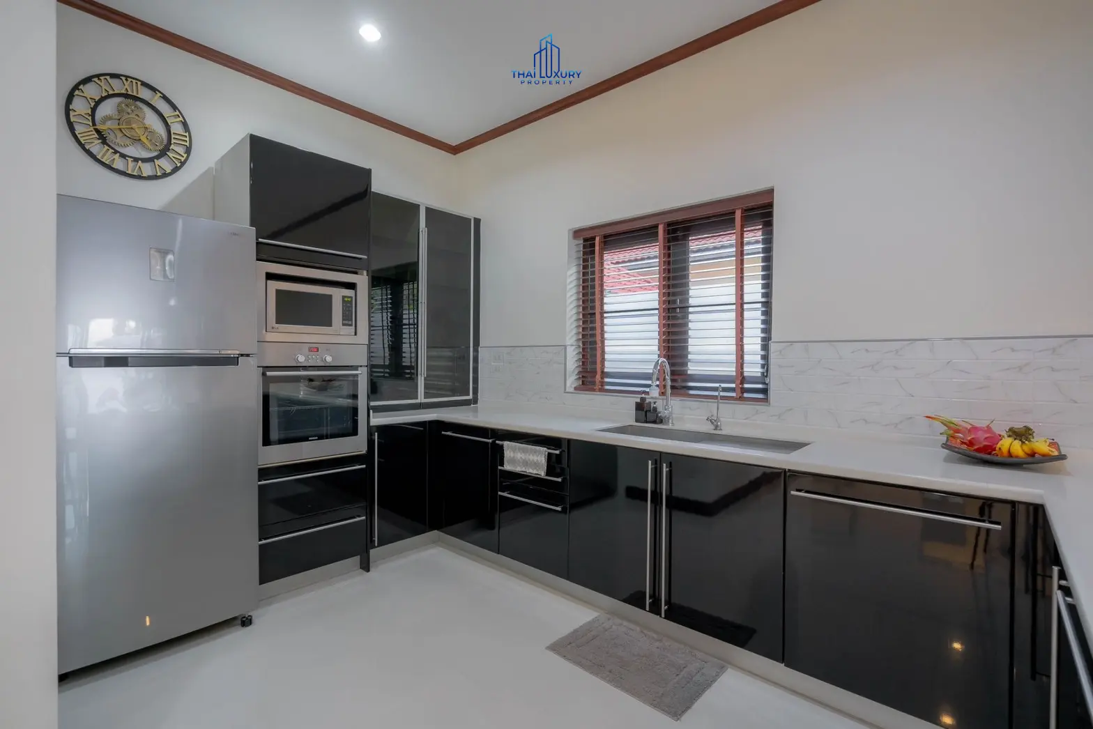 วิลล่าสระว่ายน้ำสไตล์โมเดิร์น 3 ห้องนอน ที่ Golf Village หัวหิน – ขาย