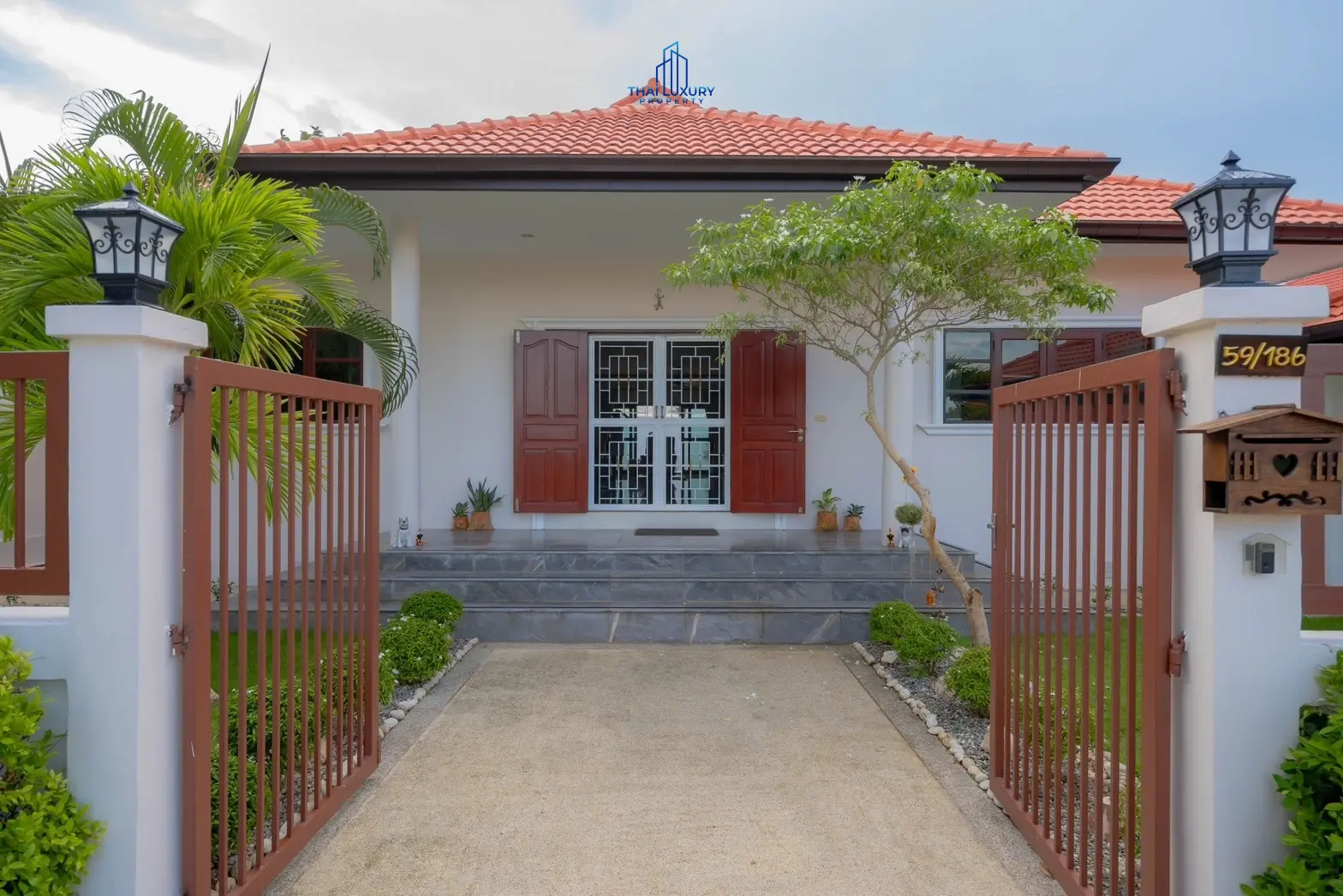 วิลล่าสระว่ายน้ำสไตล์โมเดิร์น 3 ห้องนอน ที่ Golf Village หัวหิน – ขาย