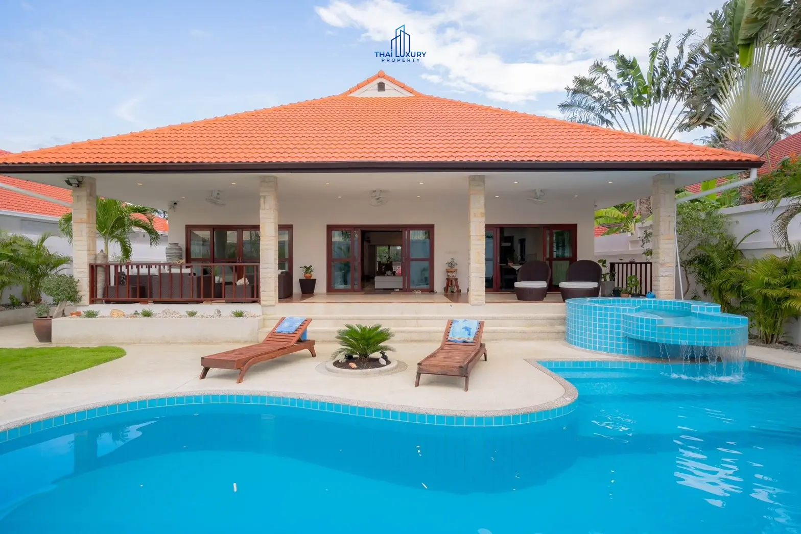 วิลล่าสระว่ายน้ำสไตล์โมเดิร์น 3 ห้องนอน ที่ Golf Village หัวหิน – ขาย