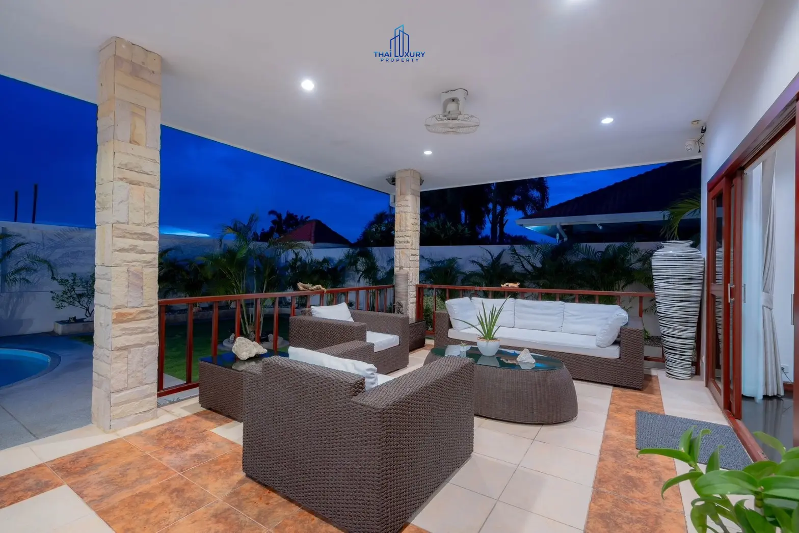 วิลล่าสระว่ายน้ำสไตล์โมเดิร์น 3 ห้องนอน ที่ Golf Village หัวหิน – ขาย