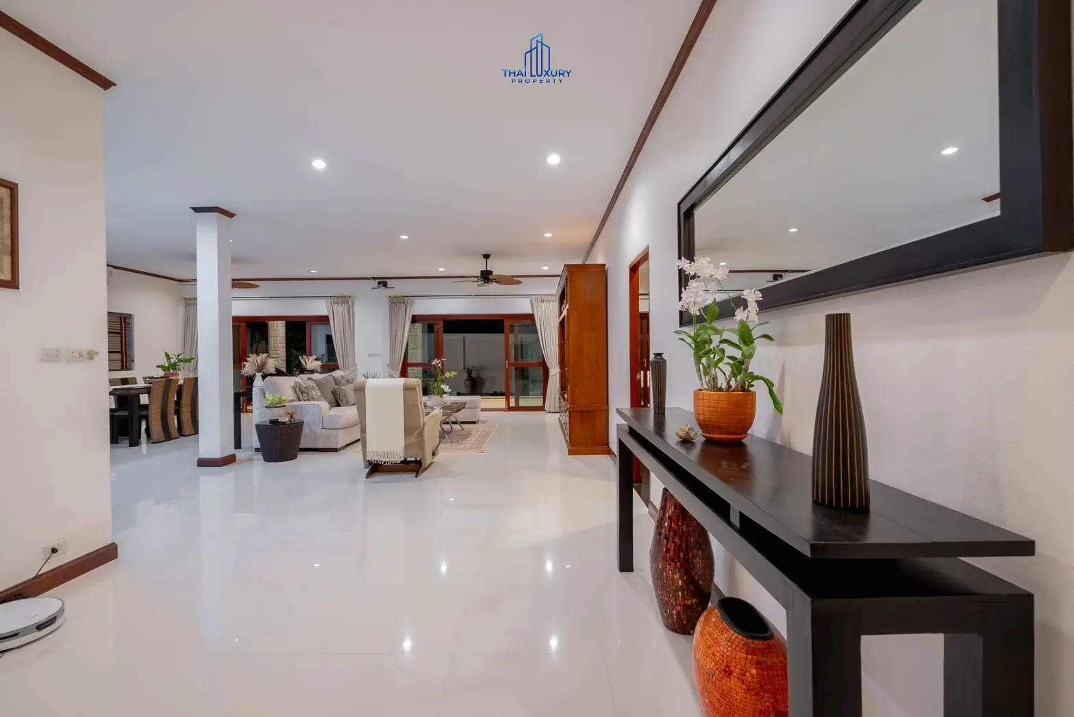 วิลล่าสระว่ายน้ำสไตล์โมเดิร์น 3 ห้องนอน ที่ Golf Village หัวหิน – ขาย
