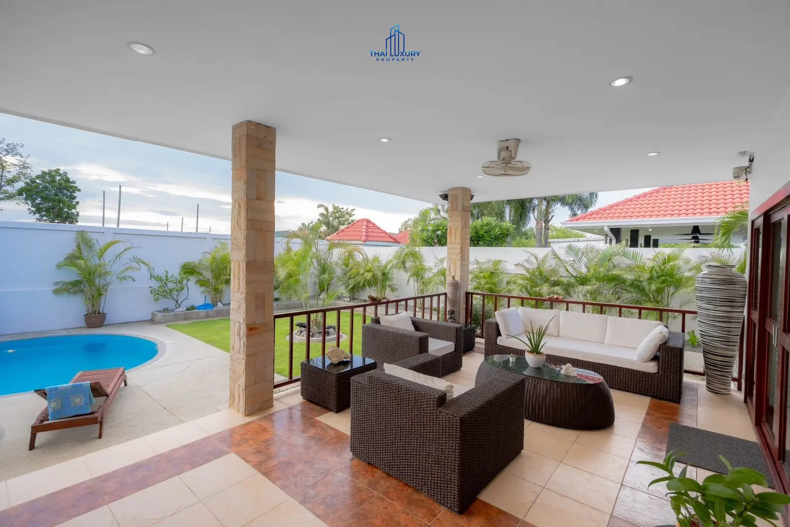วิลล่าสระว่ายน้ำสไตล์โมเดิร์น 3 ห้องนอน ที่ Golf Village หัวหิน – ขาย