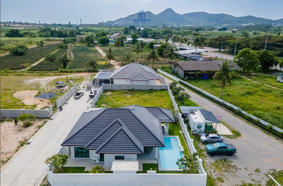 ขายวิลล่าสระว่ายน้ำ 3 ห้องนอนสุดหรู ที่ Chada Homes ซอย 112