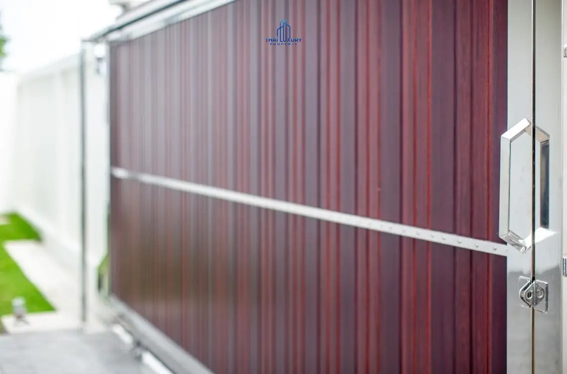 ขายวิลล่าสระว่ายน้ำ 3 ห้องนอนสุดหรู ที่ Chada Homes ซอย 112