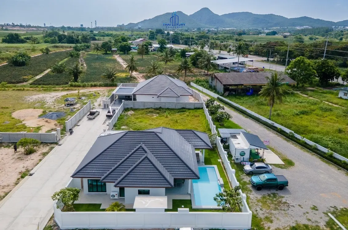ขายวิลล่าสระว่ายน้ำ 3 ห้องนอนสุดหรู ที่ Chada Homes ซอย 112