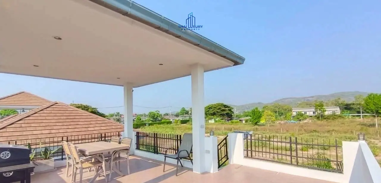 วิลล่าสระว่ายน้ำสวย 3 ห้องนอน ที่โครงการ La Sierra หัวหิน ซอย 102