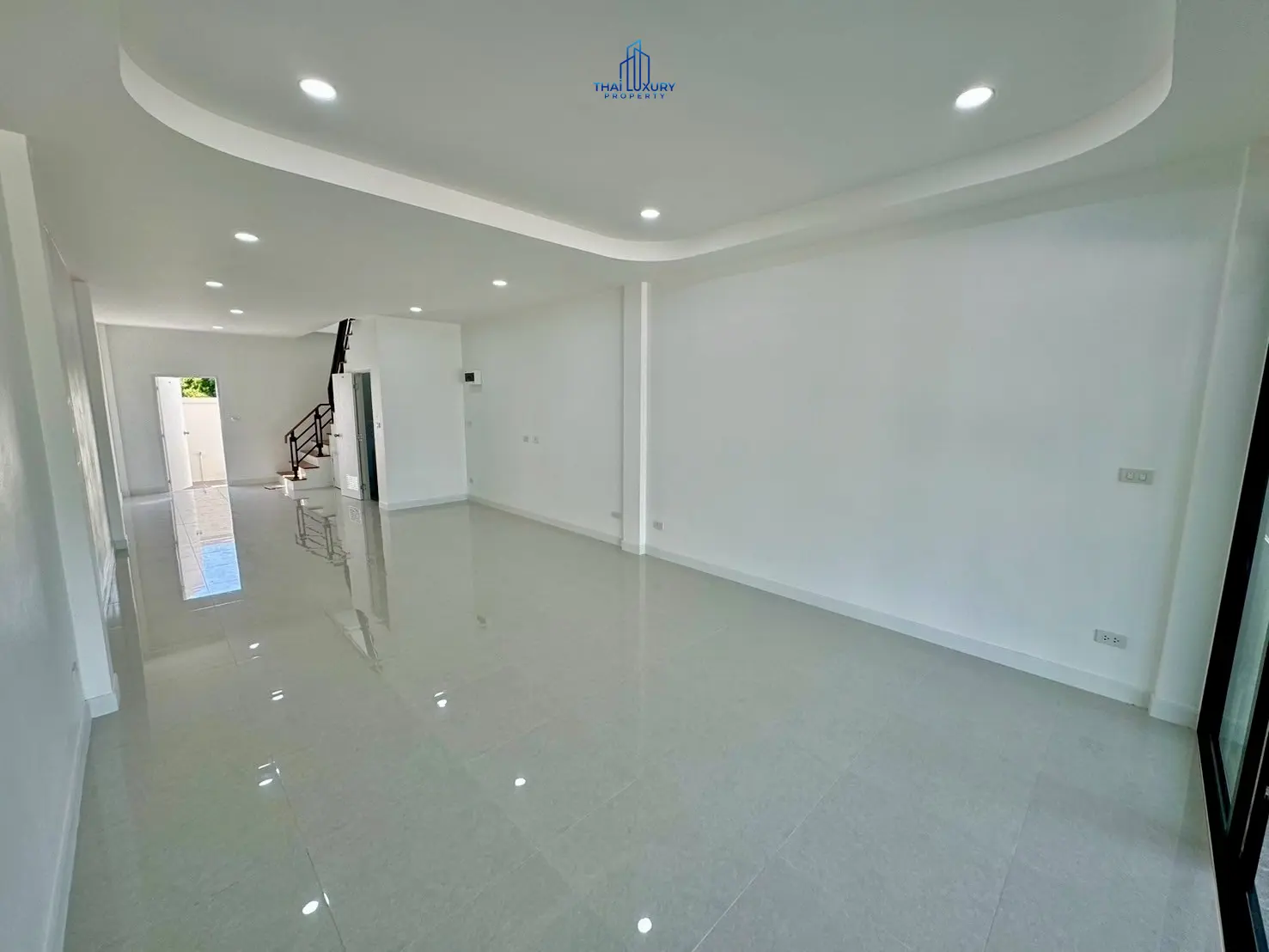 ทาวน์เฮาส์ 2 ชั้น 2 ห้องนอน สวยพร้อมขาย ที่หนองขอน – หัวหิน