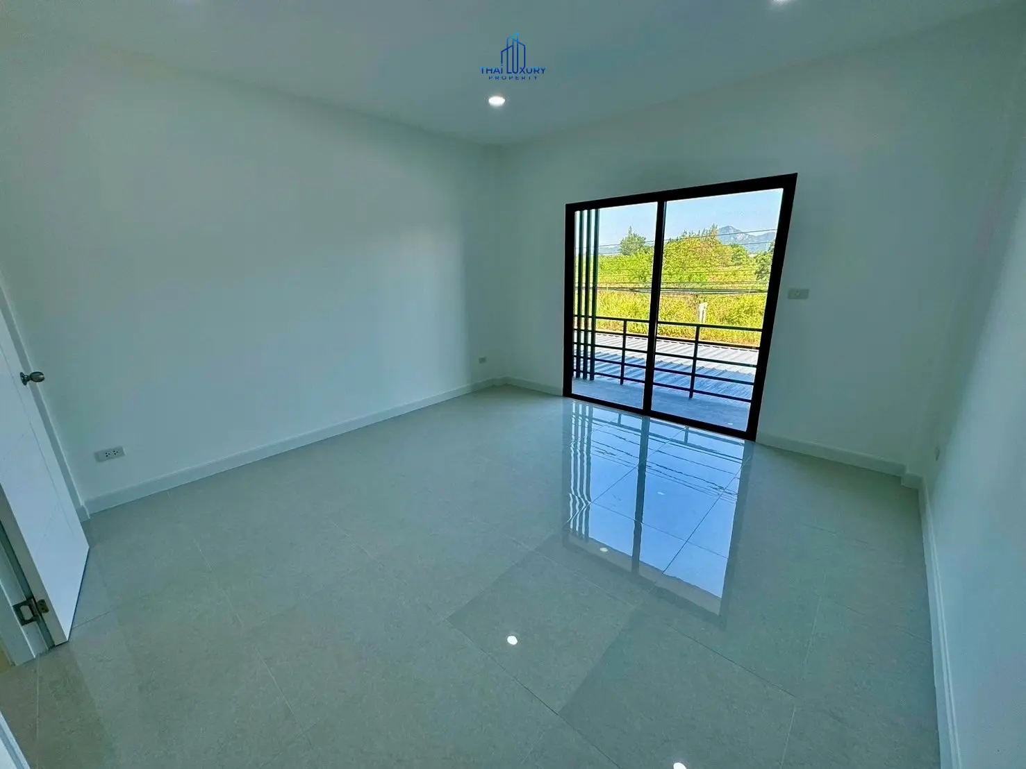 ทาวน์เฮาส์ 2 ชั้น 2 ห้องนอน สวยพร้อมขาย ที่หนองขอน – หัวหิน