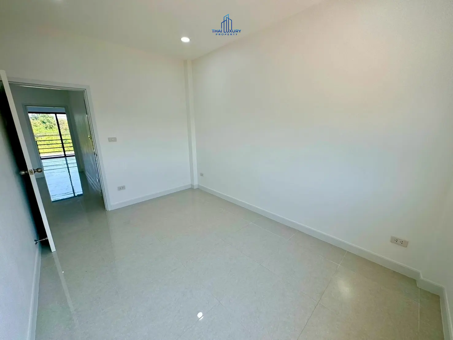 ทาวน์เฮาส์ 2 ชั้น 2 ห้องนอน สวยพร้อมขาย ที่หนองขอน – หัวหิน