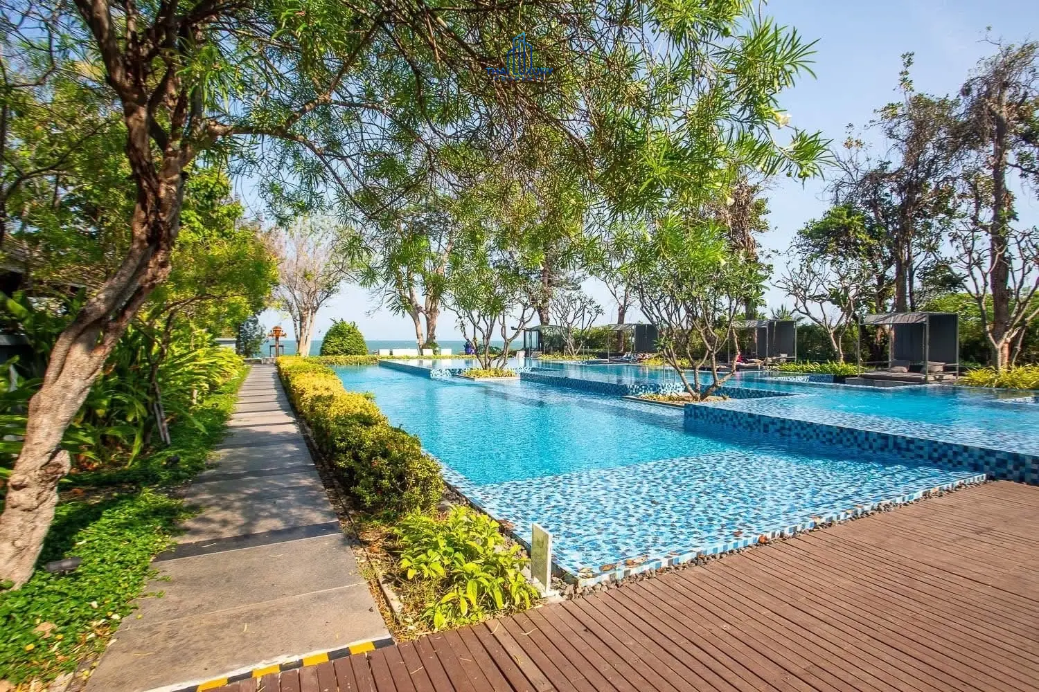 ขายคอนโดหรูริมทะเล 2 ห้องนอน ที่บ้านแสนดาว หัวหิน