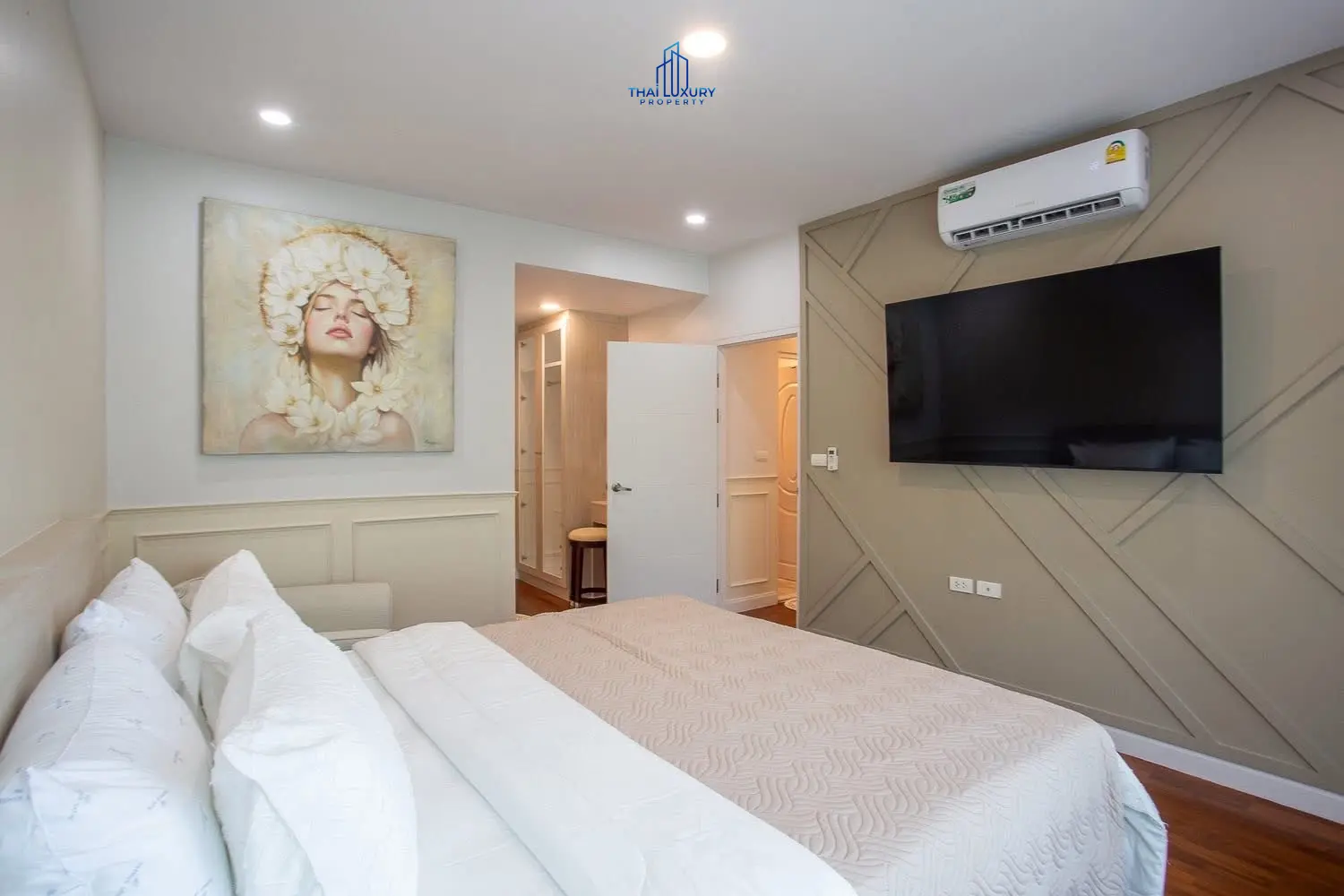 ขายคอนโดหรูริมทะเล 2 ห้องนอน ที่บ้านแสนดาว หัวหิน