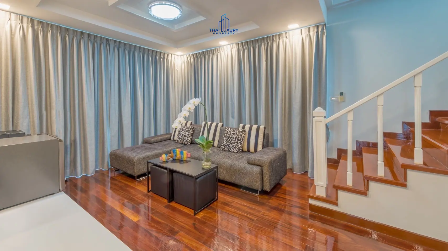 ทาวน์เฮาส์โมเดิร์น 3 ชั้น สำหรับขาย ที่นีโอ คาซ่า หัวหิน – ซอยหัวหิน 51