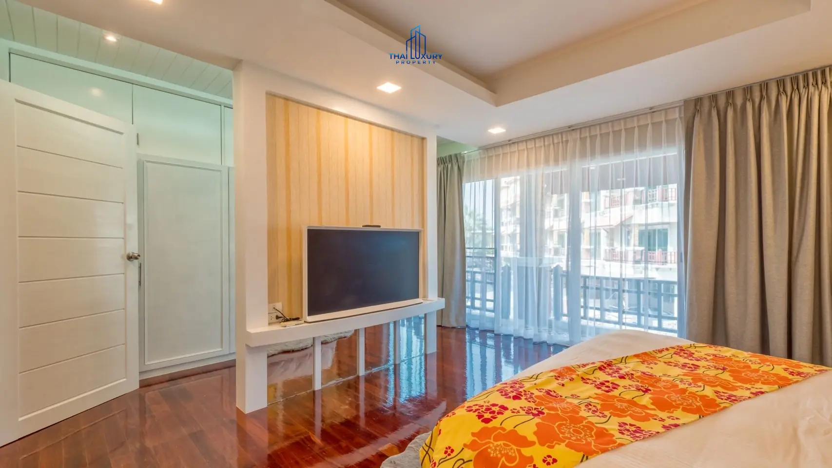 ทาวน์เฮาส์โมเดิร์น 3 ชั้น สำหรับขาย ที่นีโอ คาซ่า หัวหิน – ซอยหัวหิน 51