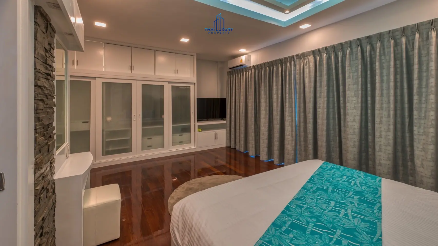 ทาวน์เฮาส์โมเดิร์น 3 ชั้น สำหรับขาย ที่นีโอ คาซ่า หัวหิน – ซอยหัวหิน 51