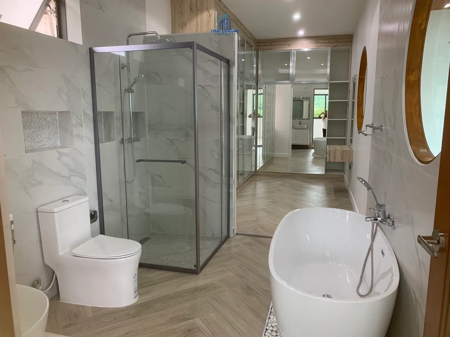วิลล่าใหม่สุดหรูสำหรับขาย – สไตล์ Botanica Phuket ใน หัวหิน ซอย 112