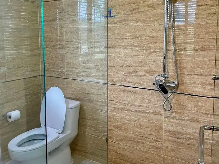 วิลล่าสไตล์โมเดิร์น 6 ห้องนอน สำหรับขาย ที่ Palm Hills ชะอำ – หัวหิน