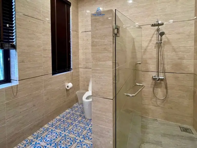 วิลล่าสไตล์โมเดิร์น 6 ห้องนอน สำหรับขาย ที่ Palm Hills ชะอำ – หัวหิน